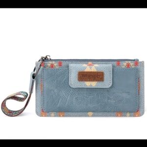 Wrangler Multicolor Patterned Wristlet